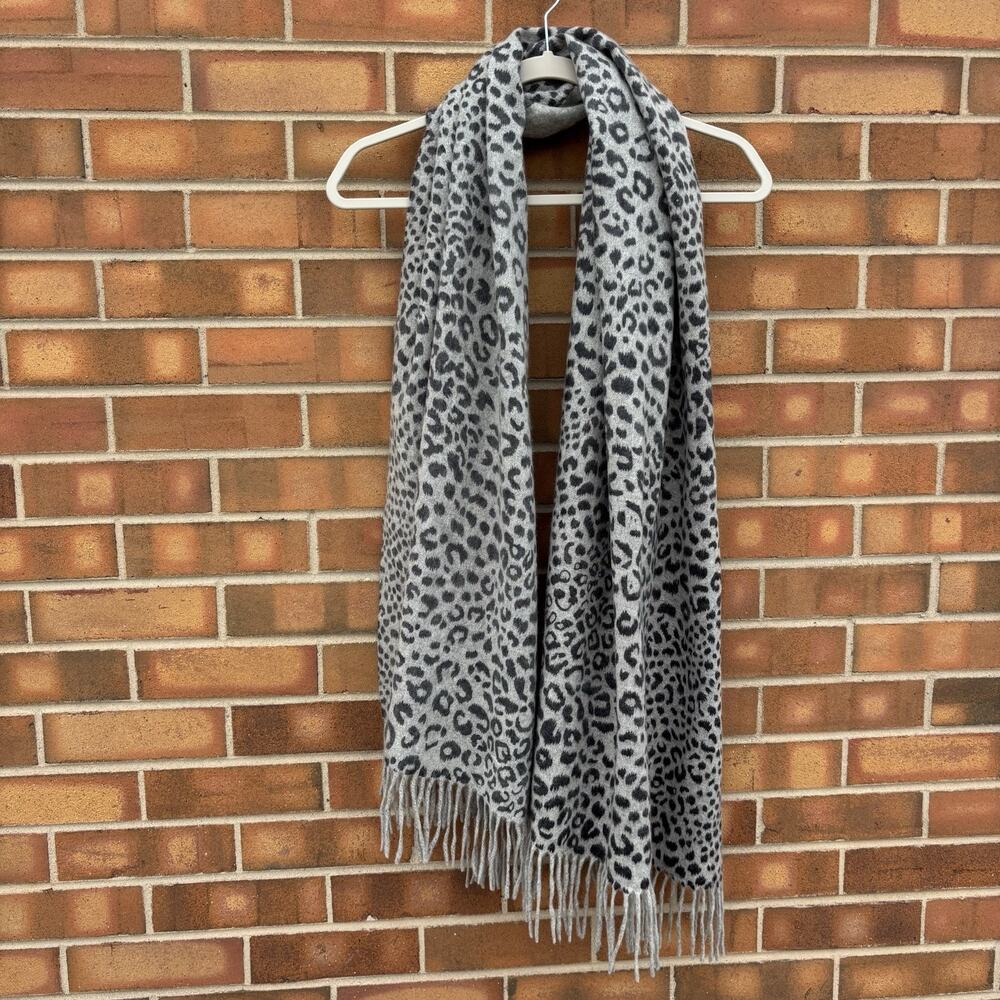 Reversible Paisley Pashima And Cheetah Print 100% Cashmere Tasseled Scarf OS